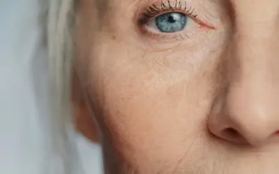 Refraktiver Linsentausch – Scharf Sehen mit 55+ als moderne, präzise Lösung