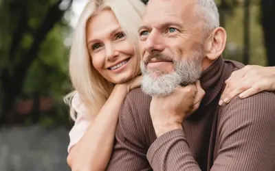 Refraktiver Linsentausch (RLE): Brillenfreiheit bei Alterssichtigkeit im Alter