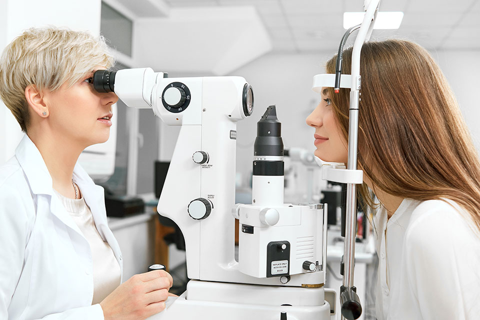 augenärztliche Untersuchung Augenlaser-Zentrum in den Spandau Arcaden